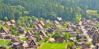 Du lịch Nhật Bản khám phá ngôi làng cổ Shirakawa-go và Gokayama